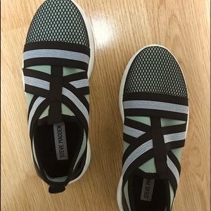 Steve Madden Womens Conquer Casual shoes